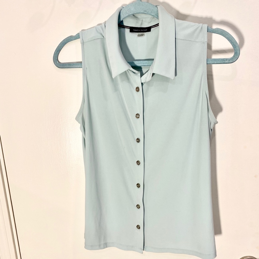 Tommy Hilfiger sleeveless blouse with buttons